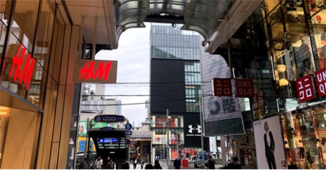 お車来店時の駐車場代をお支払いいたします。量が多い方もお車でご来店いただけます。