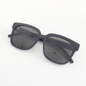 SLM40/F 003 55□16-145 サングラス 最新の買取相場ご紹介