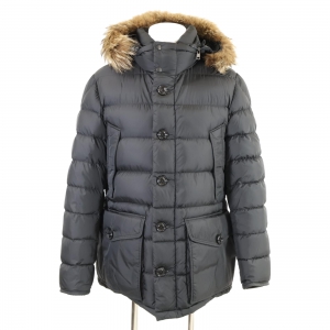 モンクレール クルーニー ファー付き ダウンジャケット 最新の買取相場ご紹介