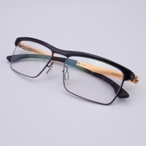 アイシーベルリン ブラック×ゴールド kenneth Y ハーフリム メガネ 最新の買取相場ご紹介