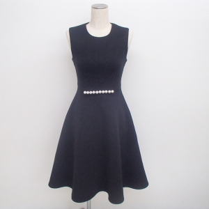 ヨーコチャン ノースリーブ パールフレアドレス 最新の買取相場ご紹介