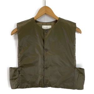 ハイク ベージュ ナイロン キルティング クロップド ベスト 最新の買取相場ご紹介