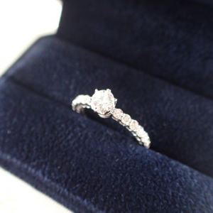 アーカー ロイヤルエンゲージリング 最新の買取相場ご紹介