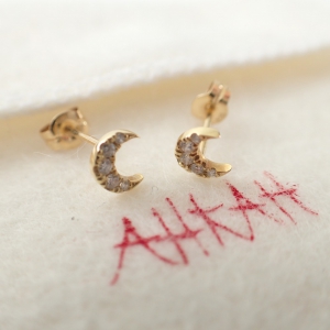 アーカー カーラ ピアス 最新の買取相場ご紹介