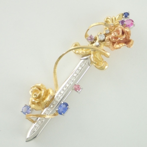 K18×PT900 ダイヤ サファイア 他 ソード型ブローチ 最新の買取相場ご紹介