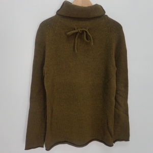 カーキ  ウール×シルク×カシミヤ ニット 最新の買取相場ご紹介
