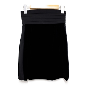 ベロアノワール バイ フォクシーニューヨーク 29883 ベルベット ショート スカート 最新の買取相場ご紹介