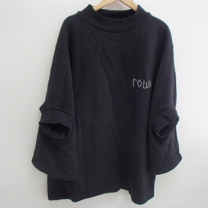 黒 DOUBLE CUFF & LOGO TURTLENECK SWEATSHIRT 最新の買取相場ご紹介