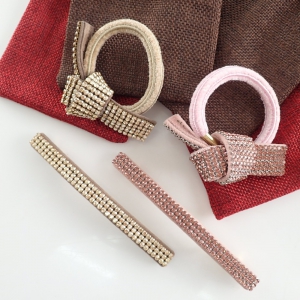 アッカ ピンク･ブラウン ラインストーン バレッタ･ドレスポニー 計4点 最新の買取相場ご紹介