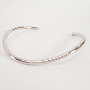 アレキサンダーマックイーン シルバー スリム チューブラーチョーカー 最新の買取相場ご紹介