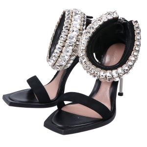 アレキサンダーマックイーン ブラック ビジューアンクル スクエアトゥ ヒールサンダル 最新の買取相場ご紹介