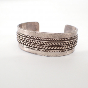 トムホーク スターリング 59.9g 21mm ツイステッド バングル 最新の買取相場ご紹介