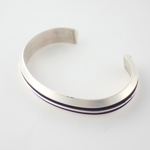 トムホーク スターリングシルバー バングル 最新の買取相場ご紹介