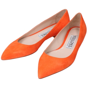 ネブローニ スエード ポインテッドトゥ パンプス 最新の買取相場ご紹介