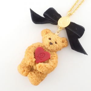 黒リボン テディーベアー メイプル クッキー レッドハート ネックレス 最新の買取相場ご紹介