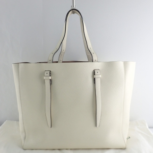 ヴァレクストラ ホワイト ラージ ソフトトート 最新の買取相場ご紹介