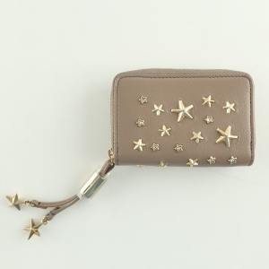 ベージュ スタースタッズ コインケース 最新の買取相場ご紹介