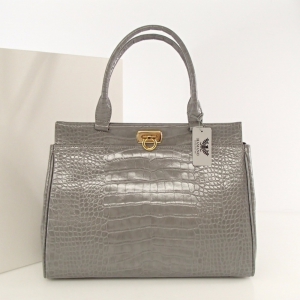 濱野皮革工藝 レジェクロコ コッコブリエ バッグ  最新の買取相場ご紹介