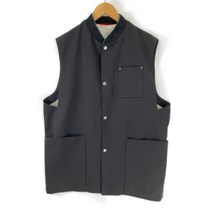 オーエーエムシー OAMU550101 ブラック フロントボタン ジレ 最新の買取相場ご紹介