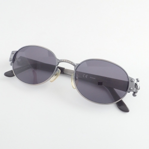 ジャンポールゴルチェ 90s シルバー 56-6104 鉄板縞板 オーバル サングラス 最新の買取相場ご紹介