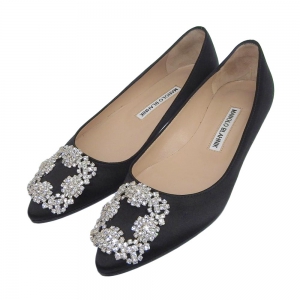 マノロブラニク ハンギシ サテン フラットパンプス 最新の買取相場ご紹介