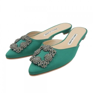 マノロブラニク ハンギシ ビジュー付 フラット ミュール 最新の買取相場ご紹介