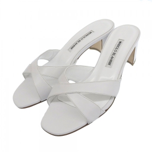 マノロブラニク チャンキーヒール ミュール 最新の買取相場ご紹介