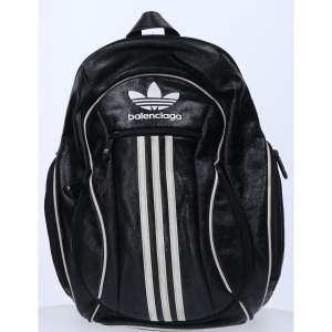 721695 レザー スモールバックパック 最新の買取相場ご紹介