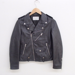 マカフィー ラムレザー ライダースジャケット 最新の買取相場ご紹介