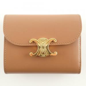 セリーヌ タン シャイニースムースラムスキン トリオンフ スモールフラップウォレット 最新の買取相場ご紹介