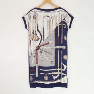 ツイルレーヌ シルク×レーヨン ノースリーブワンピース 最新の買取相場ご紹介