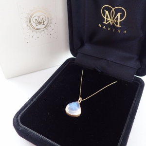 マリハ アースドロップ レインボームーンストーン ネックレス 最新の買取相場ご紹介