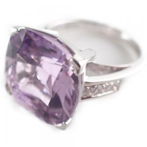 モーブッサン 750WG ダイヤ×アメジスト グールダムールリング 最新の買取相場ご紹介