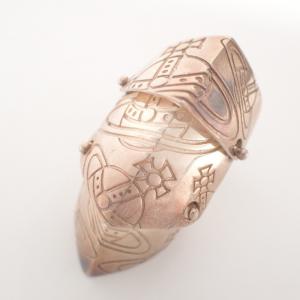 ヴィヴィアンウエストウッド マルチオーブ アーマー リング 最新の買取相場ご紹介