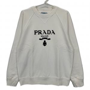 プラダ ホワイト オーバーサイズ ロゴプリント クルーネックスウェット 最新の買取相場ご紹介