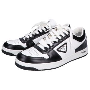プラダ ブラック×ホワイト ダウンタウン レザースニーカー 最新の買取相場ご紹介