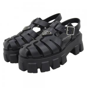 プラダ ブラック モノリス フォームラバーサンダル 最新の買取相場ご紹介