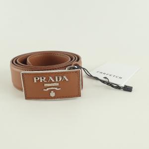 プラダ ブラウン プレートバックル レザーベルト 最新の買取相場ご紹介