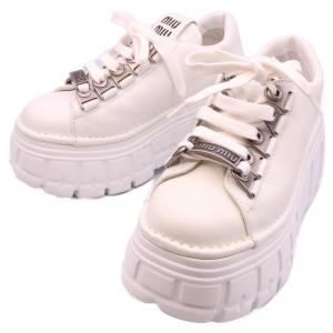 ミュウミュウ 679 チャンキーソール レースアップスニーカー 最新の買取相場ご紹介