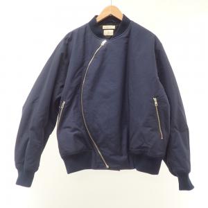 ボッテガヴェネタ ネイビー ナイロン中綿 ボンバージャケット 最新の買取相場ご紹介