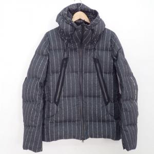 デサント 水沢ダウン グレーストライプ マウンテニア ダウンジャケット 最新の買取相場ご紹介