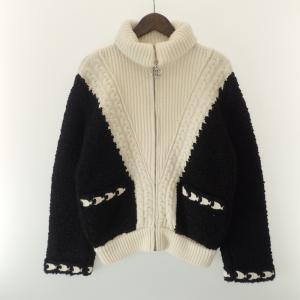 シャネル P62198 ホワイト×ブラック ジップアップニットセーター 最新の買取相場ご紹介