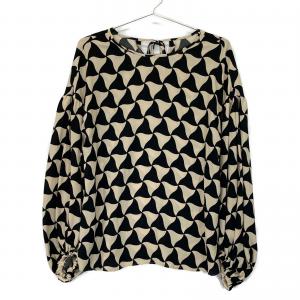 アドーア  ミッドセンチュリープリントブラウス 最新の買取相場ご紹介