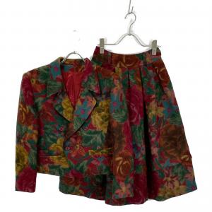 ケンゾー 赤タグ レッド ウール フローラル フレアスカート/ジャケット セットアップ 最新の買取相場ご紹介