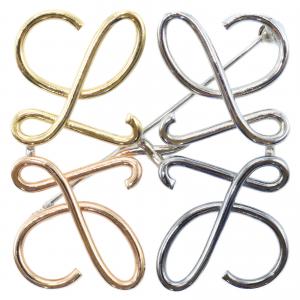 ロエベ 4カラー アナグラムブローチ 最新の買取相場ご紹介