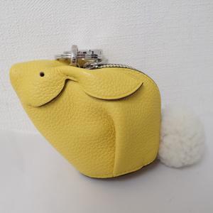 ロエベ イエロー バニー コインケース 最新の買取相場ご紹介