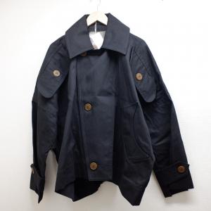 ヴィヴィアンウエストウッド　VW-V1-77601 ブラック 変形 マント/ポンチョ ブルゾン 最新の買取相場ご紹介