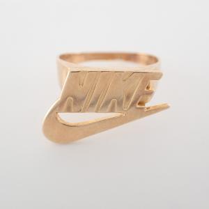 シュプリーム×ナイキ 19AW 14k GOLD Swoosh Ring 最新の買取相場ご紹介