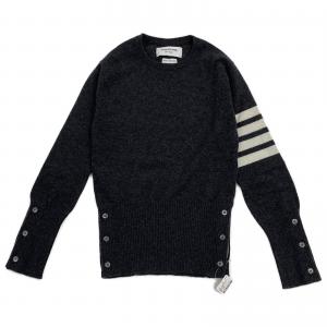 トムブラウン カシミヤ100 FKA001A00011 4ストライプ プルオーバーニット 最新の買取相場ご紹介