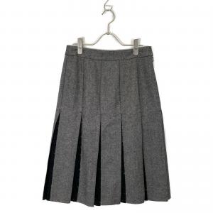 23区 【R/アール】グレー マットツイード プリーツスカート 最新の買取相場ご紹介